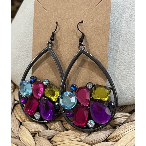 Vintage Gunmetal Jewel Tone Faux Rhinestone Dangle Rainbow Earrings Mob Wife - Picture 3 of 6